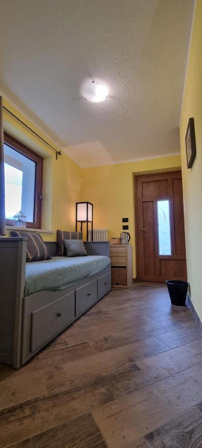 Lo Noyer Et Les Roses Bed & Breakfast Saint-Nicolas Dış mekan fotoğraf