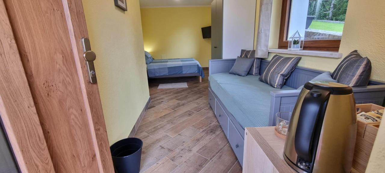 Lo Noyer Et Les Roses Bed & Breakfast Saint-Nicolas Dış mekan fotoğraf