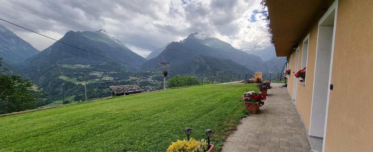 Lo Noyer Et Les Roses Bed & Breakfast Saint-Nicolas Dış mekan fotoğraf