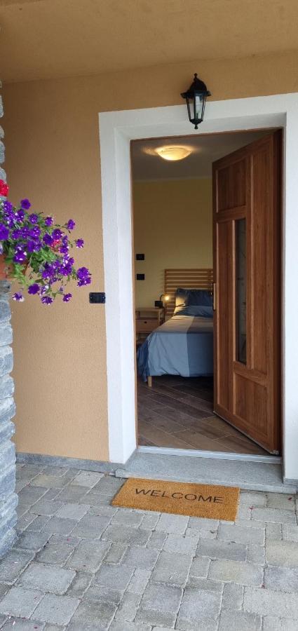 Lo Noyer Et Les Roses Bed & Breakfast Saint-Nicolas Dış mekan fotoğraf